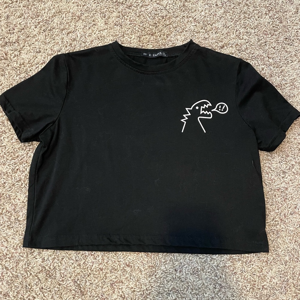 Cropped dinosaur t-shirt